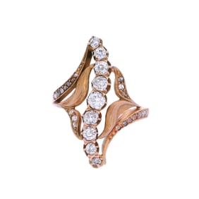 Art Nouveau 18kt Gold Ring with Diamonds