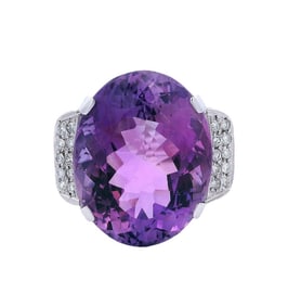 18kt white gold Cocktail ring with 56.40 CTW in Amethyst and Diamonds