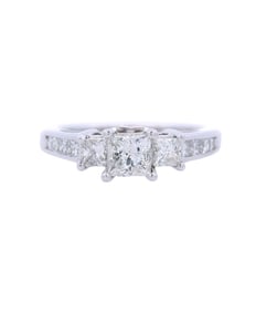 Contemporary 14kt Gold Engagement ring with 1.04 CTW in Diamonds