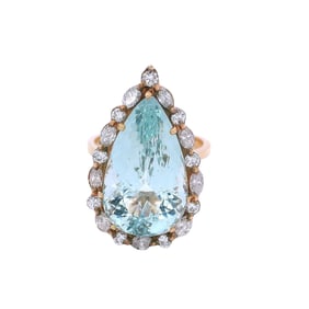 18kt yellow Gold Cocktail Ring with Aquamarine and Diamonds