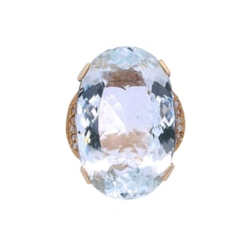 18kt yellow Gold Cocktail Ring with 39.40 CTW in Aquamarine and Diamonds