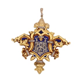 Antique Portuguese 21 Kt yellow Gold Pendant Brooch with Enamel and Diamonds