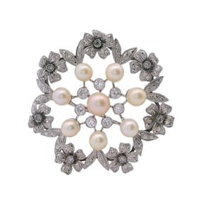 Antique Platinum flower Brooch with Diamonds and Pearls