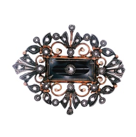 Edwardian 18kt Gold and Silver Brooch with Onyx and Diamonds