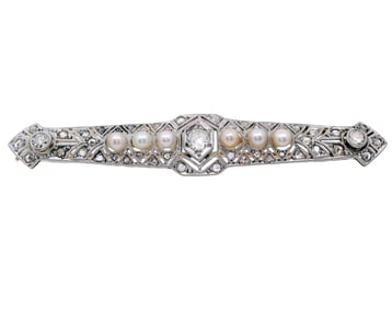 Art Deco filigree Blaque Brooch in 14kt and Platinum with Diamonds and Pearls