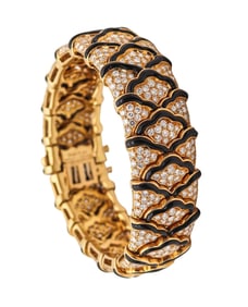 VAN CLEEF & ARPELS 1970 Bracelet 18Kt Gold With 24.30 Ctw Diamonds