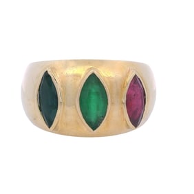 Vintage solid 18kt yellow Gold Ring with Muli Gemstones