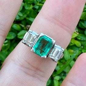Platinum Ring with 1.03 Ct. Emerald & Diamonds