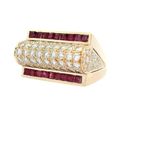 Art Deco 1930 Ring in 18kt Gold with 2.55 Ctw in Diamonds & Rubies