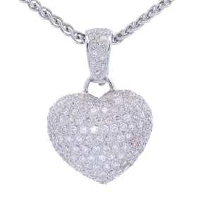 18kt white Gold Heart Pendant Necklace with 2.00 Cts in Diamonds