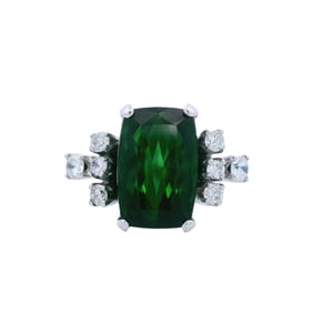 18kt white Gold Cocktail Ring with 7.72 CTW in Green Tourmaline & Diamonds