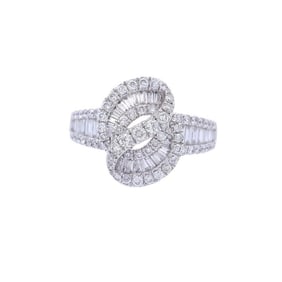 Modern 18kt Gold Ring with 1.15 CTW in Diamonds