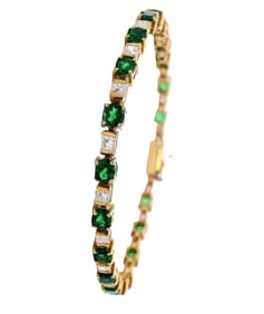 18kt yellow Gold Bracelet with Tsavorites & Diamonds