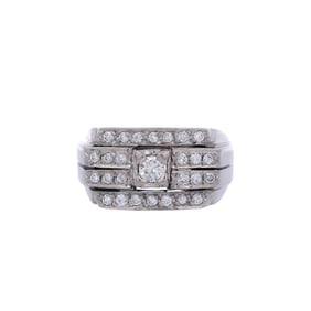 Vintage Cocktail 14kt white Gold Ring with Diamonds
