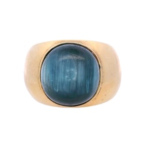 18kt yellow Gold Ring with 11.75 Cts Cat Eye Blue Sapphire