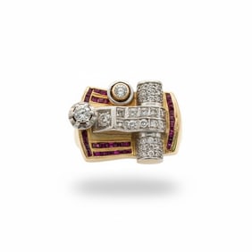 Retro 18kt yellow Gold Chevalier Ring with Rubies & Diamonds