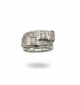 Art Deco Platinum Chevalier Ring with 0.65 Cts in Diamonds
