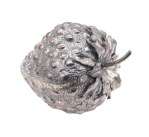 BUCCELLATI Milano 1970 Strawberry Shaped Desk lighter In Solid .925 Sterling Silver