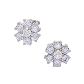 18kt white Gold Studs Earrings with 0.82 Cts in Diamonds