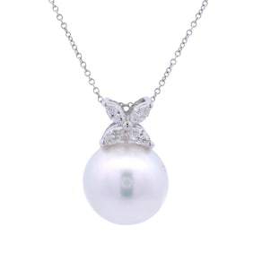 18kt white Gold Necklace with South Sea Pearl and Diamonds