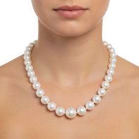 18K white Gold South Sea Pearl Necklace with Diamonds
