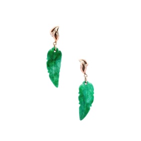 18kt yellow Gold Leaf Earrings with Translucent Jades
