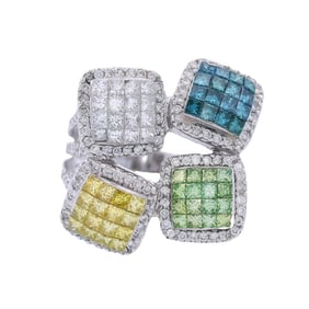 Contemporary 18kt white Gold Ring with 2.20 Cts in multicolor Diamonds