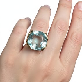 Retro French 18K 15.00 Ct. Aquamarine Ring