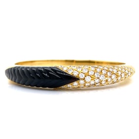 Mid century 18kt yellow Gold Bangle with Onyx & Diamonds