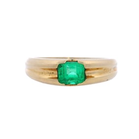 18kt yellow Gold Ring with Emerald