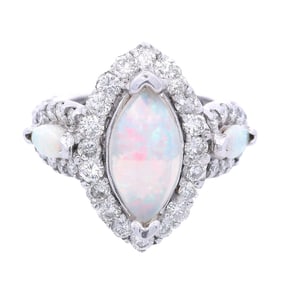 14kt white Gold Cocktail Ring with 3.05 Cts in Diamonds & Opals