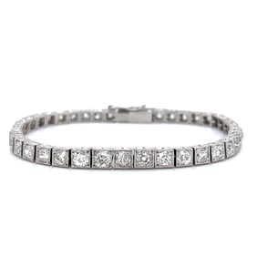 Art Deco Platinum 10.00 Ct. Old Cushion cut Diamond Tennis Bracelet