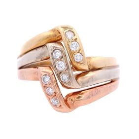 Vintage 18kt Tri-Tones Ring with Diamonds