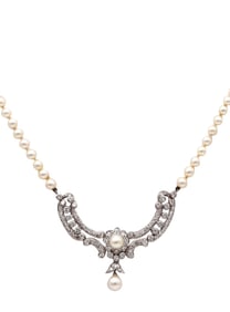 ART DECO 1935 Graduated Pearls Necklace In Platinum With 3.85 Ctw Diamonds