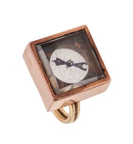 Victorian 1890 Antique Square Ring With a Compass In 14Kt Rose Gold