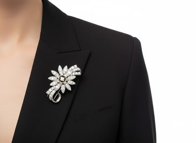 Art Deco Platinum flower Brooch with 3.45 CTW in white and yellow Diamonds