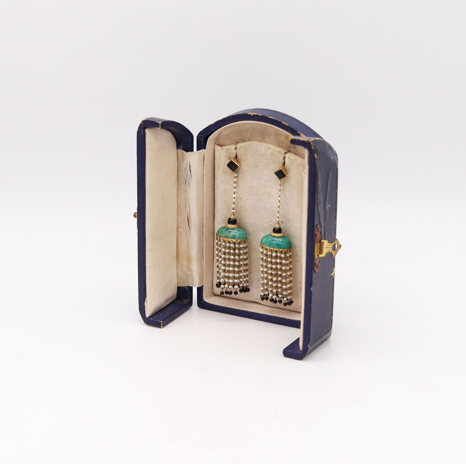 French Art Deco 1920 Dangle Tassels Earrings In 18Kt Gold With Jade And Pearls (1 of 7)