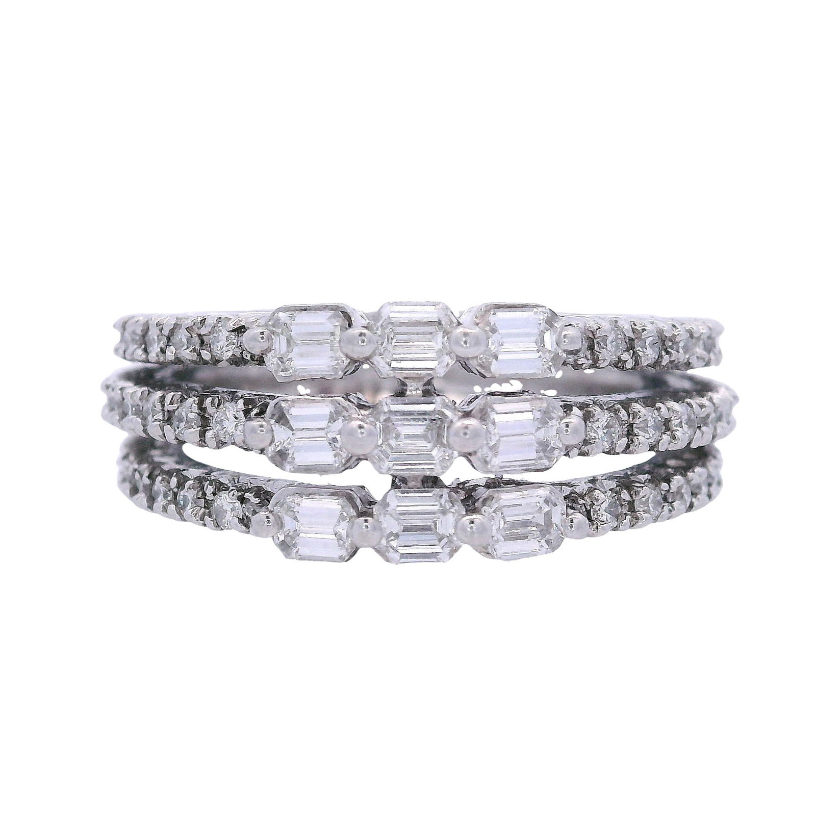 18kt white Gold Ring with 1.40 Cts in Diamonds (1 of 6)