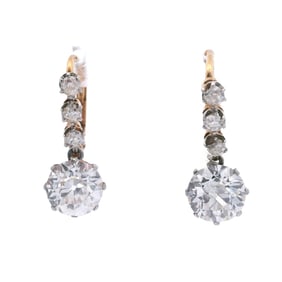 Antique 18kt yellow Gold Drop Earrings with 2.92 CTW in Diamonds