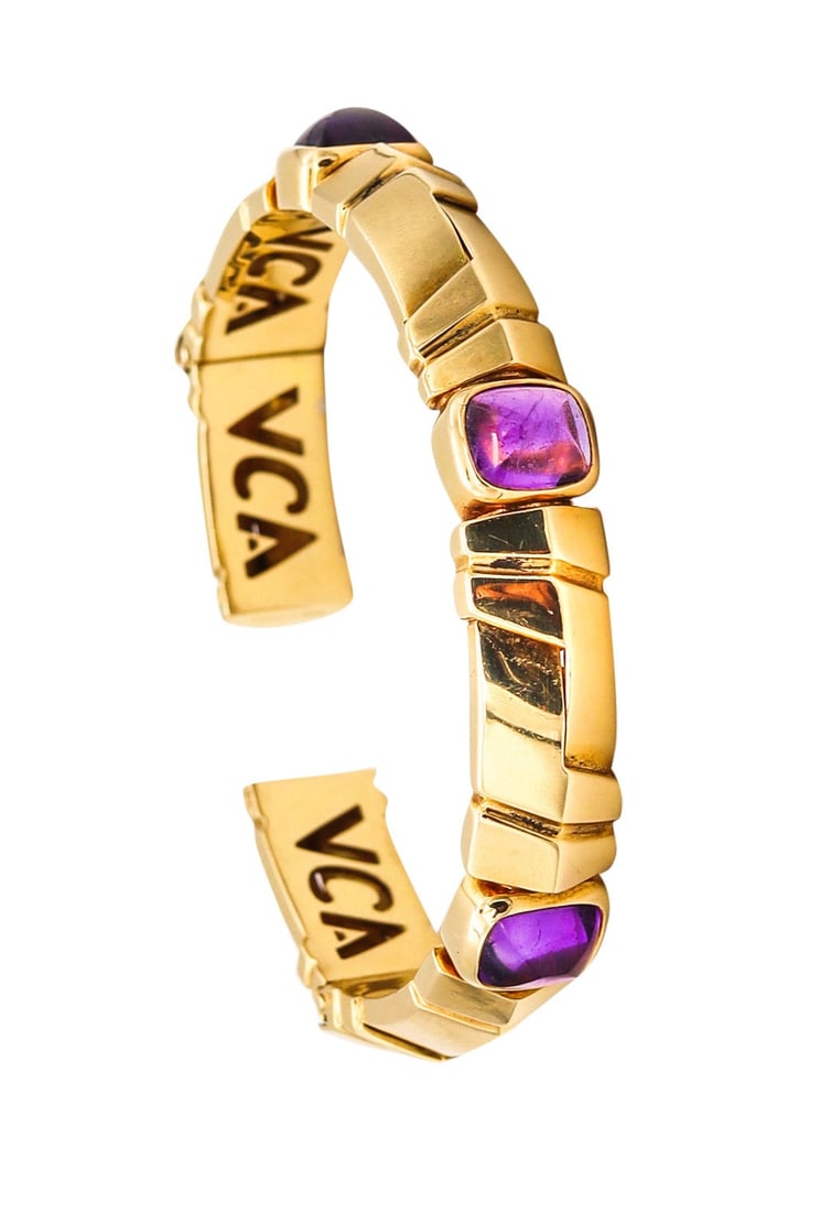 VAN CLEEF & ARPELS Paris Modern Cuff Bracelet In 18Kt Yellow Gold With 3 Amethyst (1 of 9)
