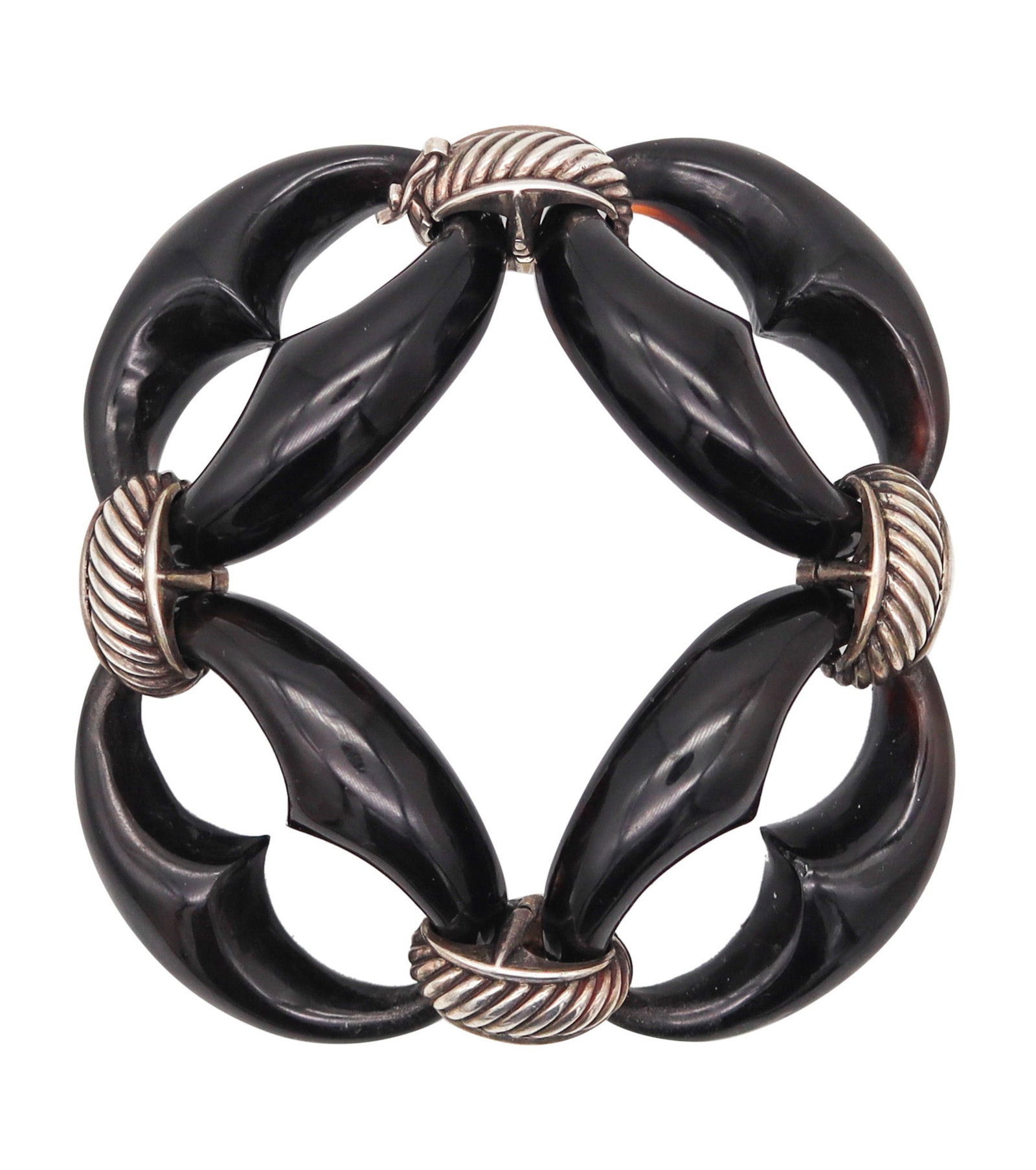 ITALIAN 1970 Modernist Mariner Links In .925 Sterling Silver & Carved Horn: A fantastic modernist bracelet, Italy 1960–1970—an unusual composition featuring four carved mariner-link elements mounted in customized sterling silver .925 frames with textured finish. The desig