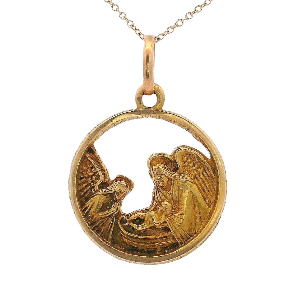 Art Nouveau 18kt yellow Gold Religious Pendant: Art Nouveau 18kt yellow Gold Religious Pendant. Diameter: 0.80 inches. Total weight: 3.1 grams.