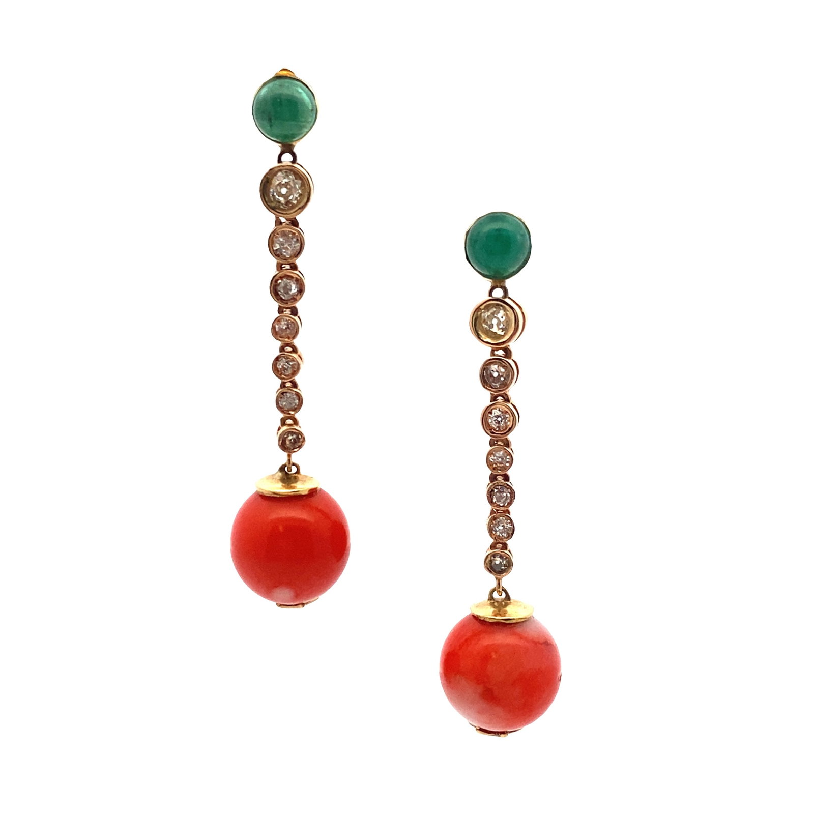 Retro 18kt Gold hanging Earrings with Diamonds, Emeralds and Coral: Retro hanging Earring crafted in 18k yellow Gold, featuring two Round cabochon salmon Corals about 12.65 mm diameter. Along with two cabochon Emeralds weighing Approx. 2.50 carats. Accenter with 14 gr