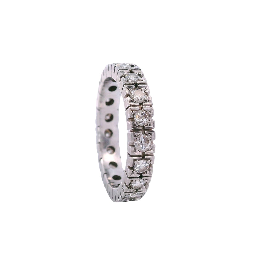 Art Deco Platinum Eternity Band Ring with 1.00 Cts in Diamonds: circa 1920´s. Art Deco eternity Band Ring crafted in Platinum, accenter with 19 Round cut Diamonds weighing Approx. 1.00 carats. H color, VS clarity. Ring size: 6 1/2. Total weight: 6.20 grams. Ring 