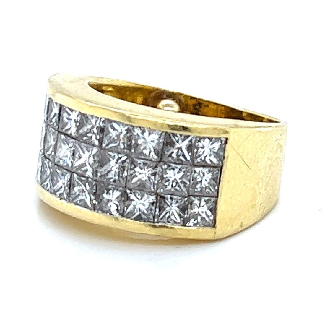 18K Yellow Gold Ring with 3.60 CTW in Diamond: 18K yellow gold diamond ring set with an invisible-set of 30 diamonds totaling approximately 3.60 CTW in H–I color and VVS–VS clarity, featuring a bold, high-impact top with clean, archite