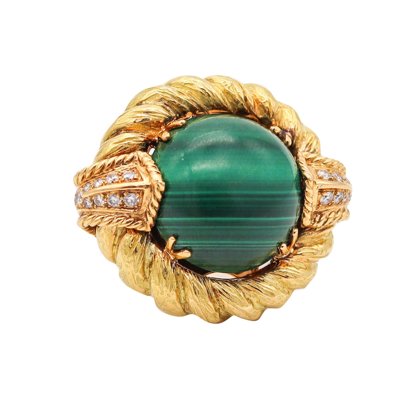 CHAUMET 1970 Paris Cocktail Ring In 18Kt With 15.70 Cts In Diamonds And Malachite: Massive Chaumet cocktail ring, Paris, circa 1970, crafted in solid 18K yellow gold with bold twisted elements and richly textured finishes. Centered with a vivid green round cabochon malachite in eigh