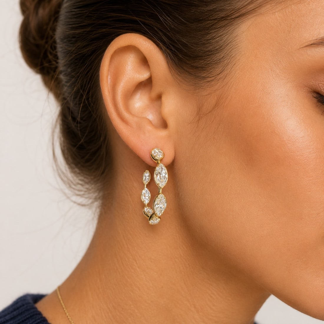 18K Yellow Gold Earrings with 9.20 CTW in Diamond (1 of 5)