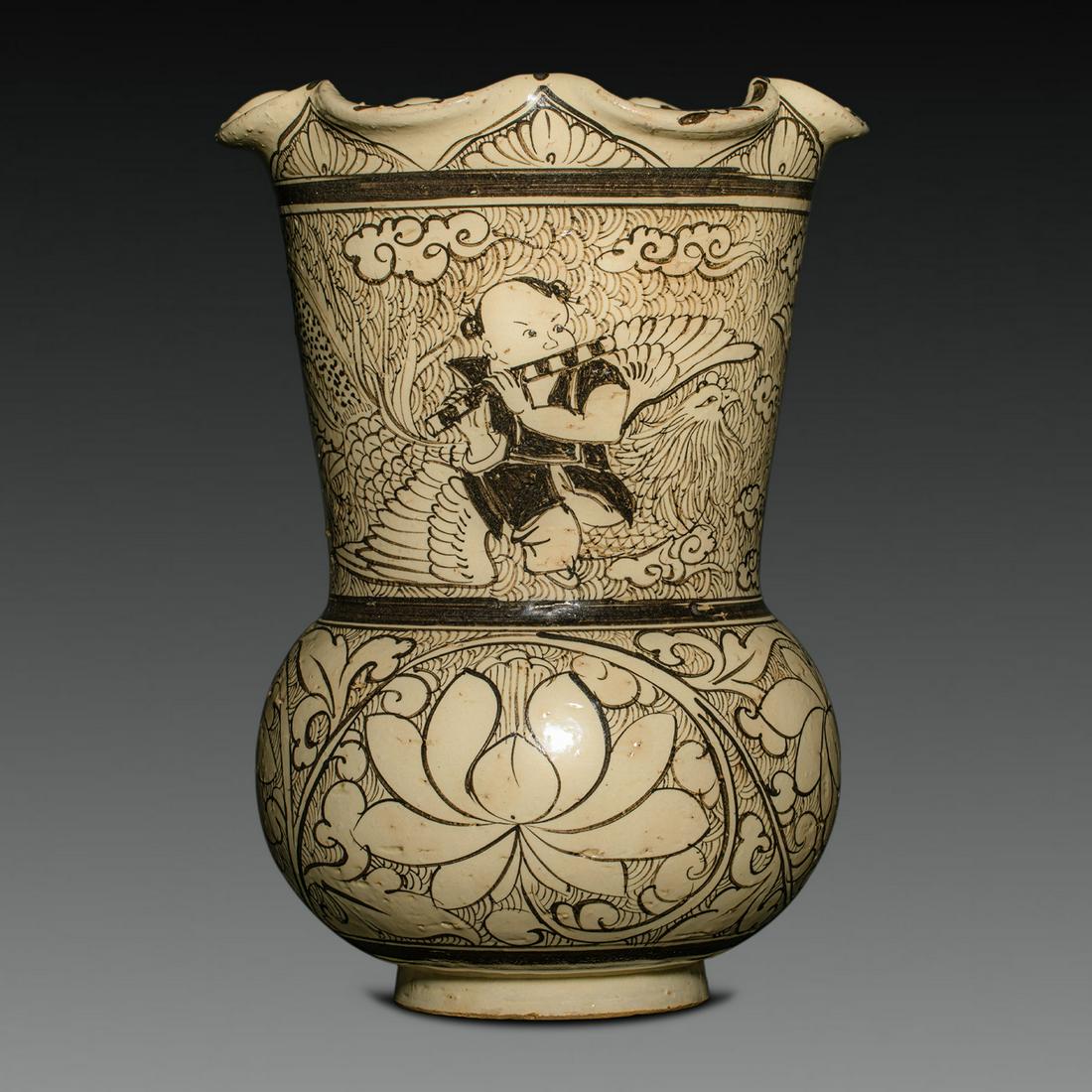 China Song Dynasty Cizhou kiln vase with flower-shaped (1 of 11)