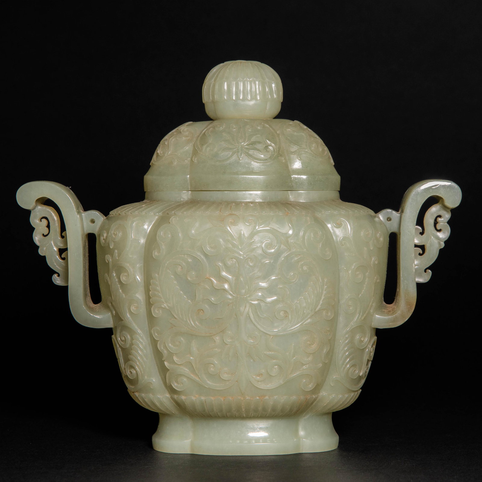 China Qing Dynasty Hetian jade bottle (1 of 8)