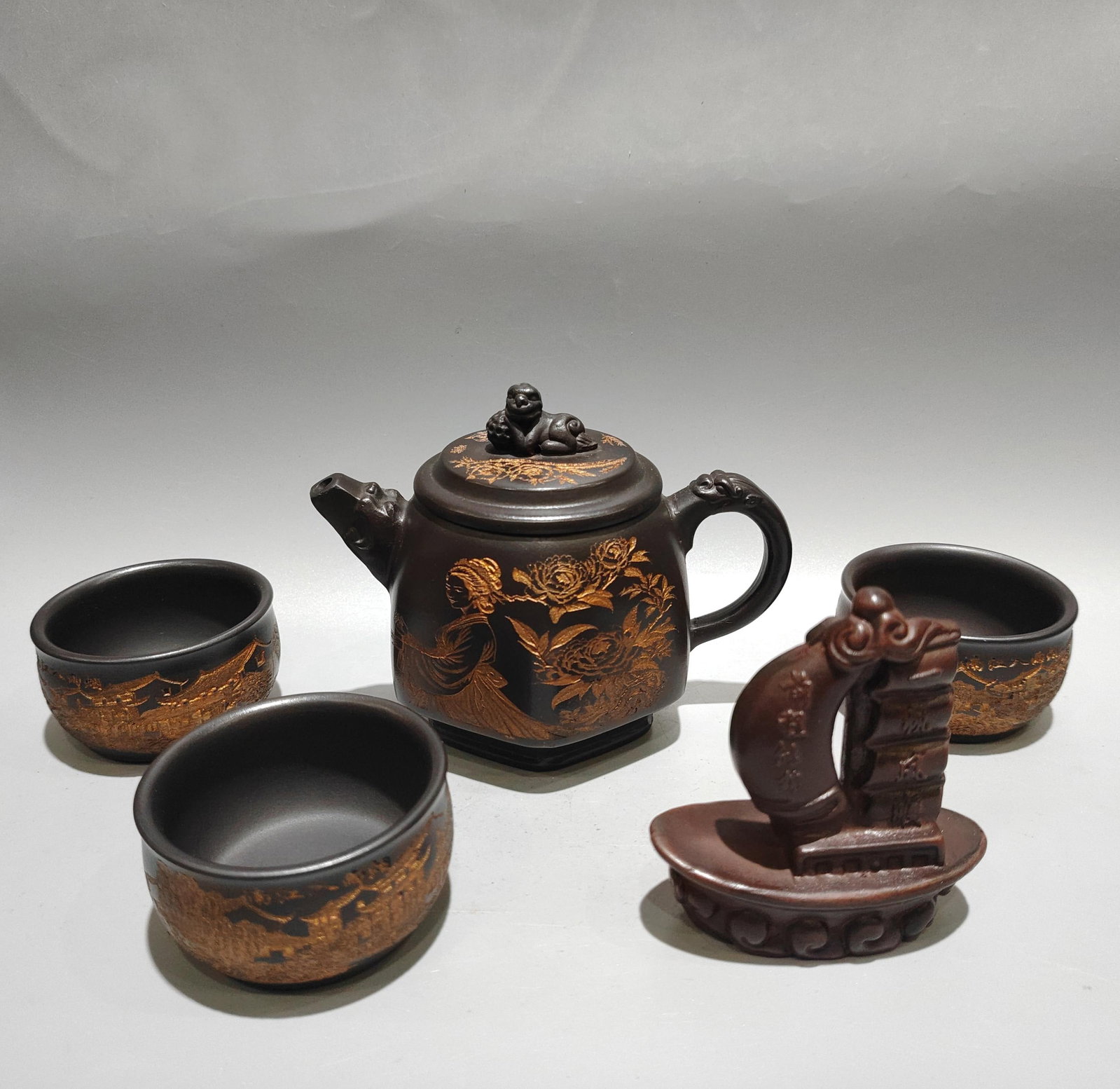 Gilded Hexagonal Teapot Set - 2